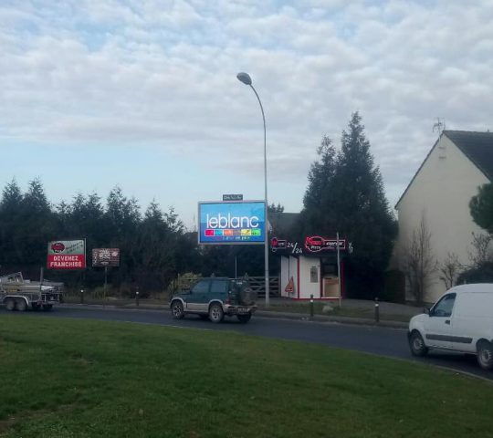 1 Rue Jacques Duclos, Longueau