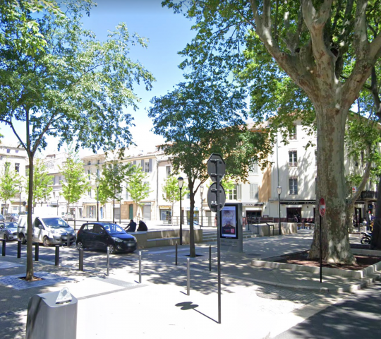 Boulevard Gambetta (Angle Pl St Charles), Nîmes